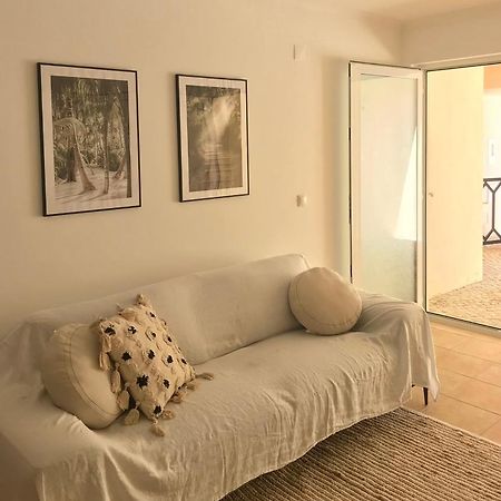 Accommodation In Sesimbra - Two Double Bedroom ภายนอก รูปภาพ