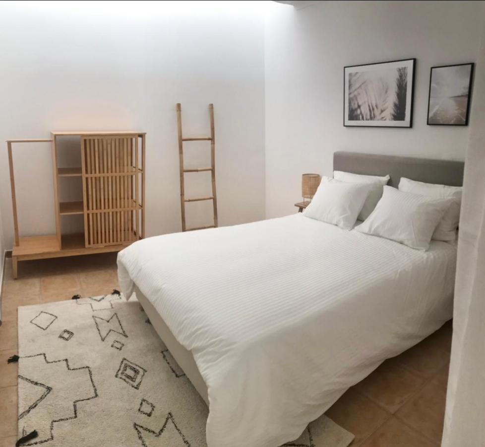 Accommodation In Sesimbra - Two Double Bedroom ภายนอก รูปภาพ