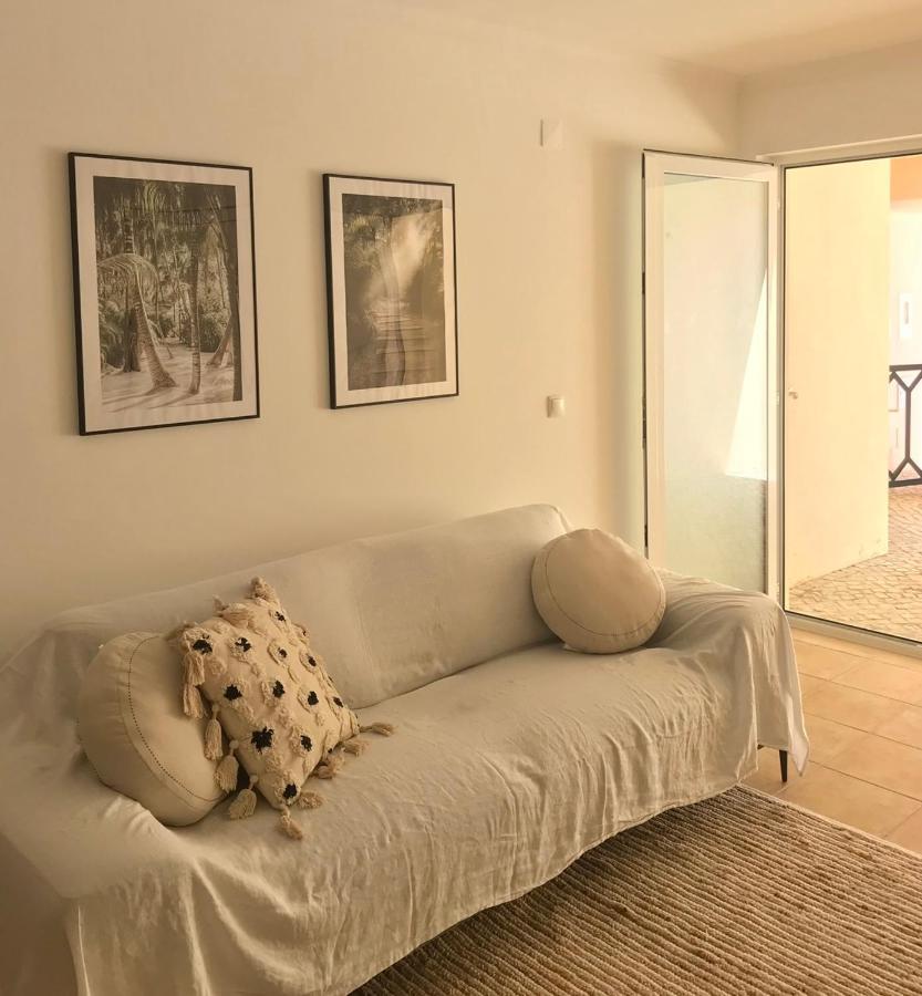 Accommodation In Sesimbra - Two Double Bedroom ภายนอก รูปภาพ